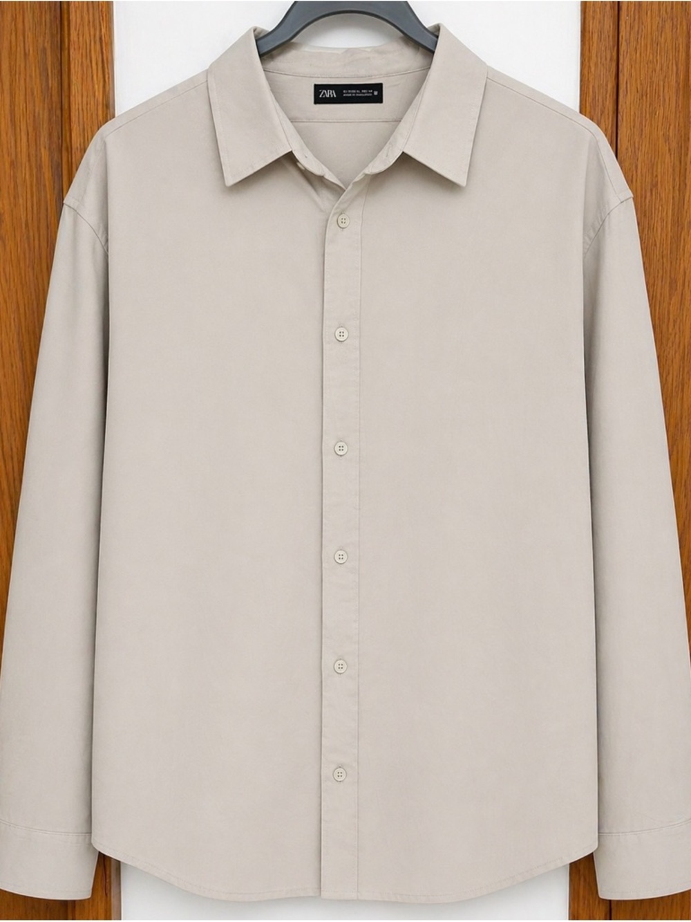 Zara Men’s Button-Down Shirt in Light Beige